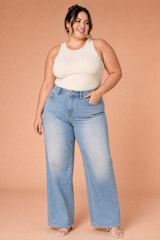 Hellblauer, weit geschnittener Jeans mit mittelhoher Taille