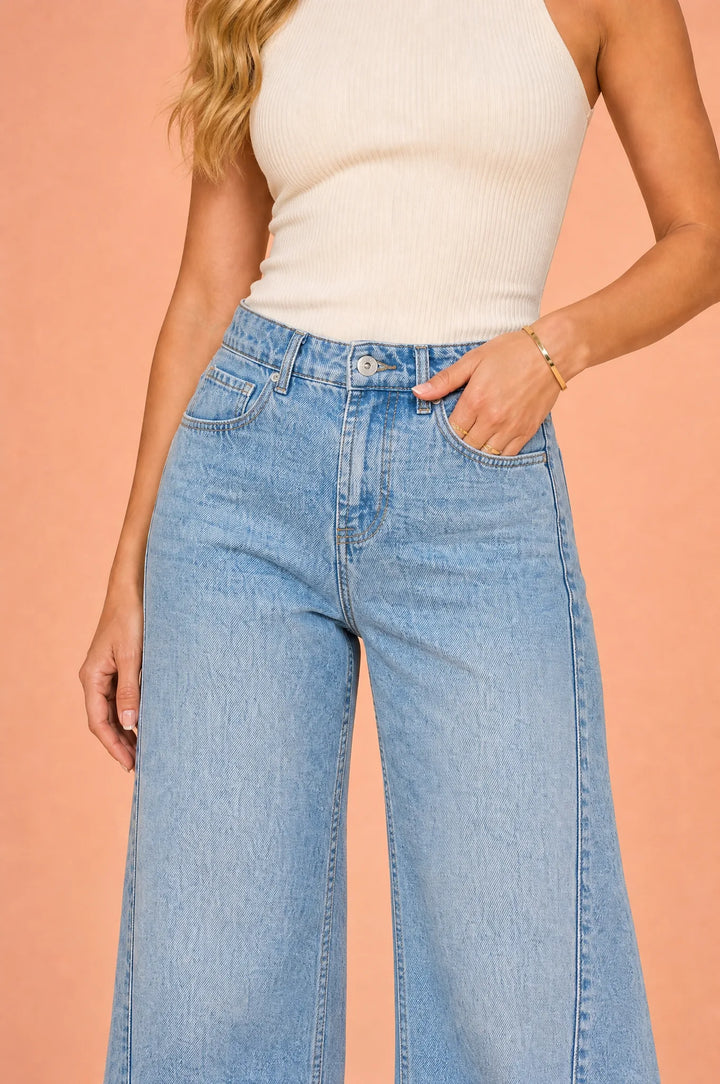 Weite Jeans mit mittelhoher Taille