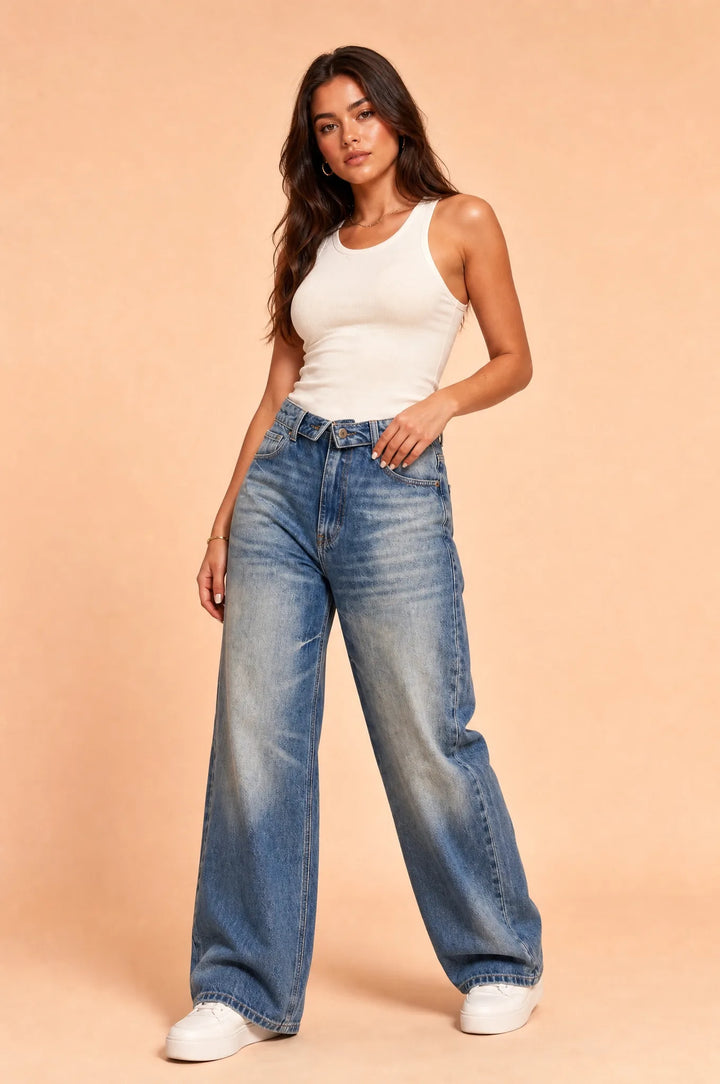 Blauer, weiter Jeans mit umklappbarem Bund