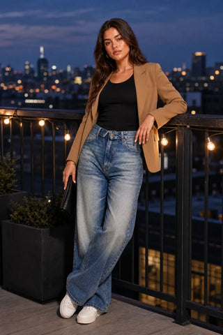 Blauer, weiter Jeans mit umklappbarem Bund