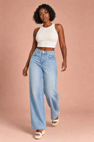 Helle Jeans, weit geschnitten