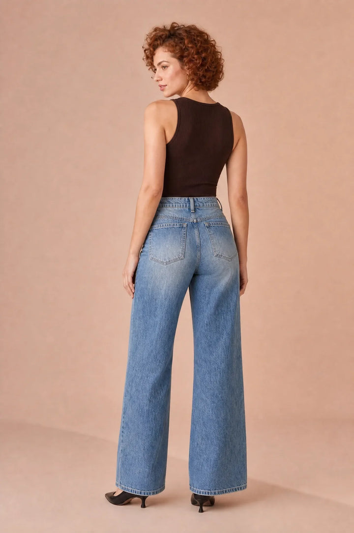 Blauer Jeans mit weitem Schnitt und mittelhoher Taille
