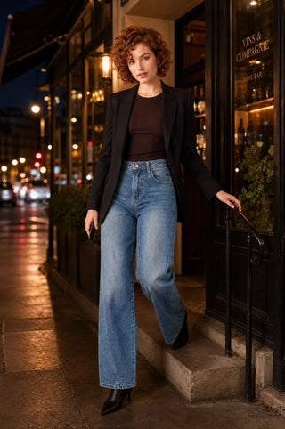 Blauer Jeans mit weitem Schnitt und mittelhoher Taille