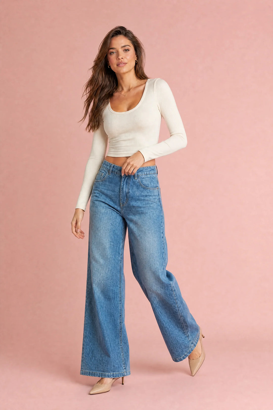 Blauer Jeans mit weitem Schnitt und mittelhoher Taille