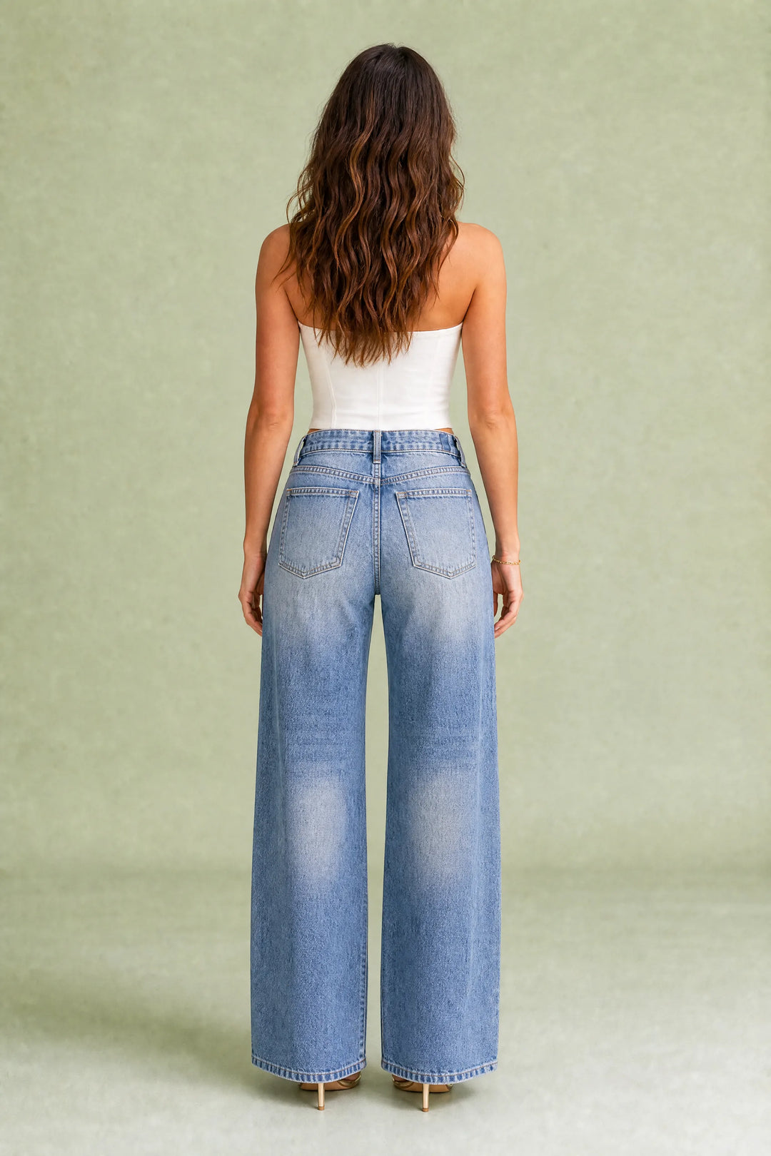 Blauer Jeans mit weitem Schnitt und mittelhoher Taille