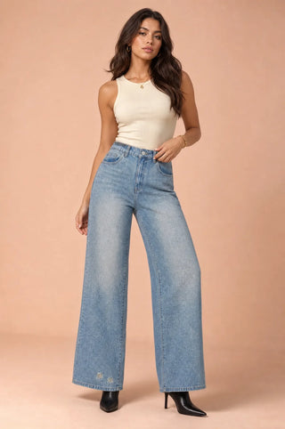 Hellblaue, lässige Jeans