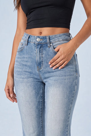 Hellblauer, ausgefallener Jeans