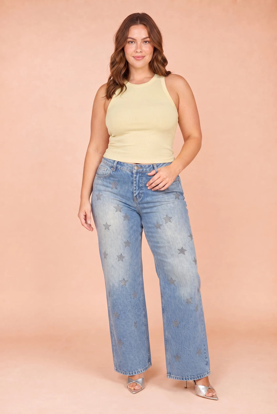 Hellblaue, niedrige Jeans mit Sternen