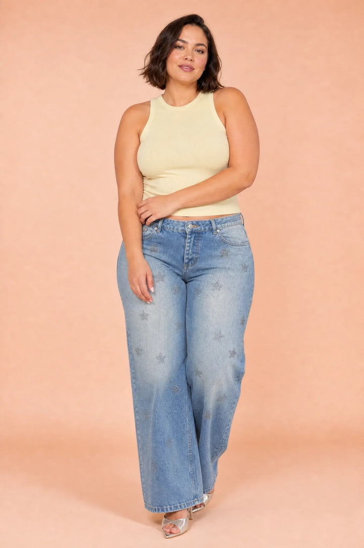 Hellblaue, niedrige Jeans mit Sternen