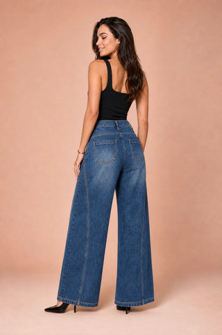 Hochtaillierte Jeans mit weitem Schnitt