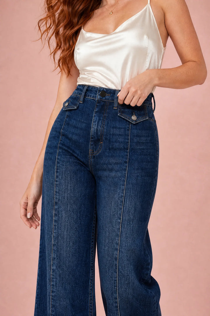 Hochtaillierte Jeans mit weitem Schnitt