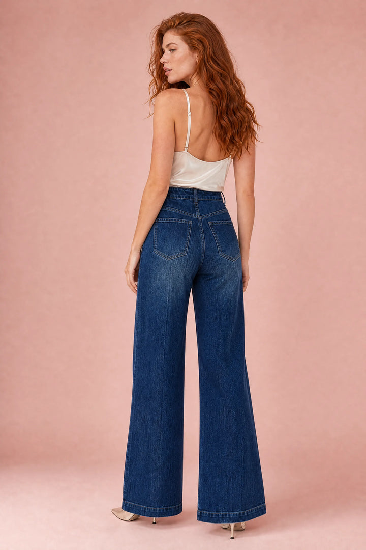 Hochtaillierte Jeans mit weitem Schnitt