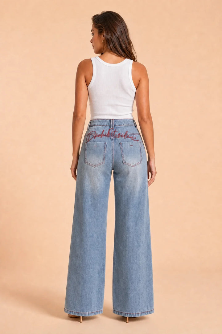 Helle Jeans mit hoher Taille und weitem Bein