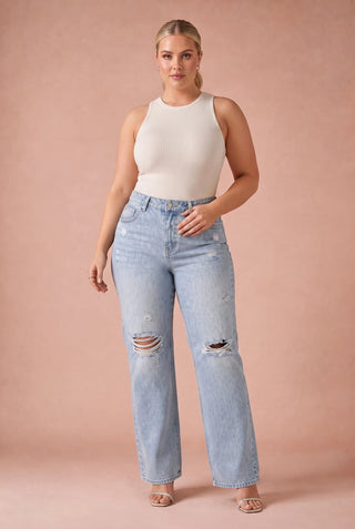 Helle blaue, zerrissene Jeans
