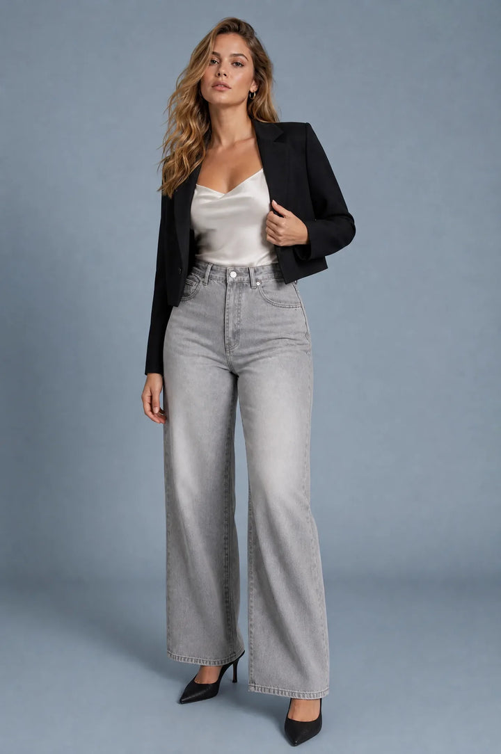 Hochtaillierte Jeans mit weitem Bein